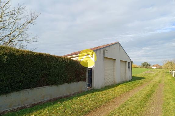 Maison 102 M2 Bat/garage 100 M2