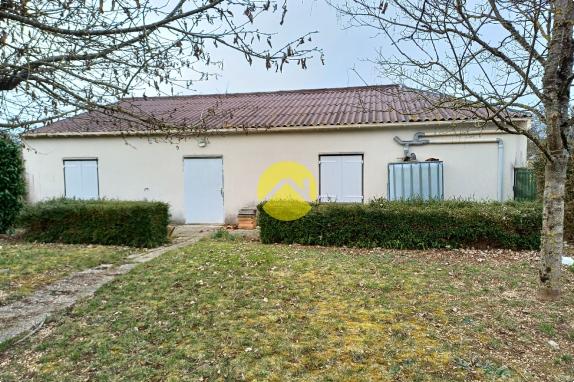 Maison 102 M2 + grand Garage/Bat