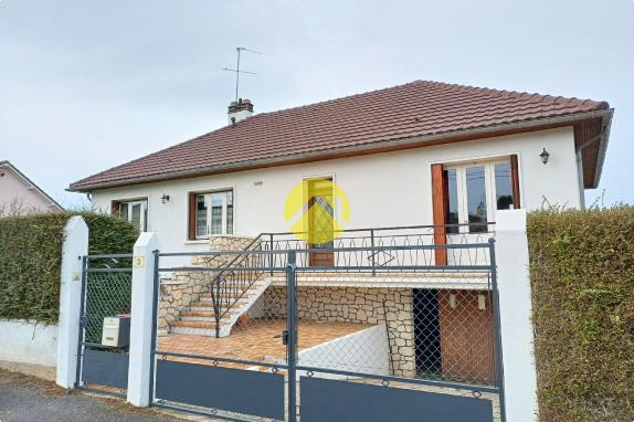 Maison 102 M2 + grand Garage/Bat