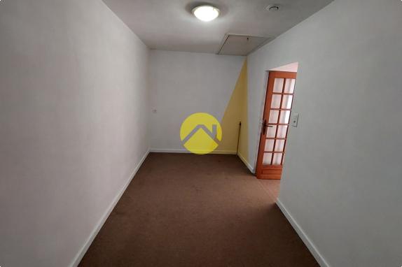 MAISON DE VILLAGE AVEC COUR