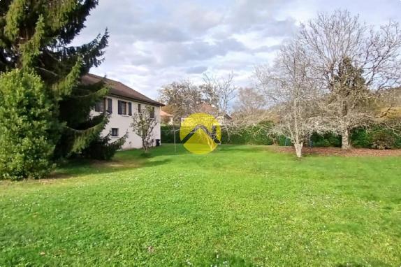 Maison familiale proche ville