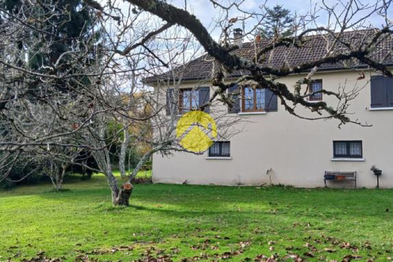 Maison familiale proche ville