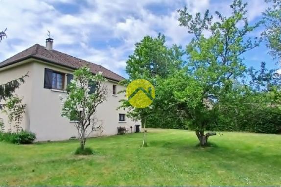 Maison familiale proche ville