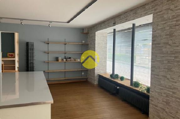 Maison avec local commercial 120 m²