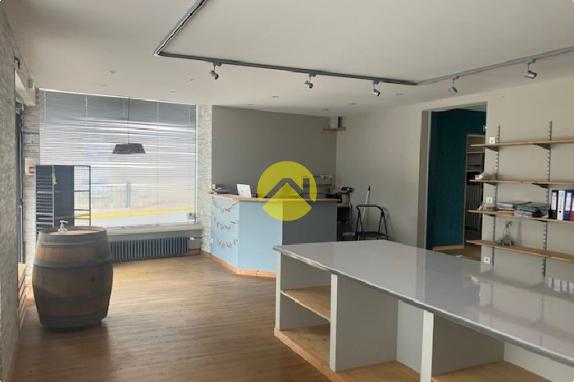 Maison avec local commercial 120 m²