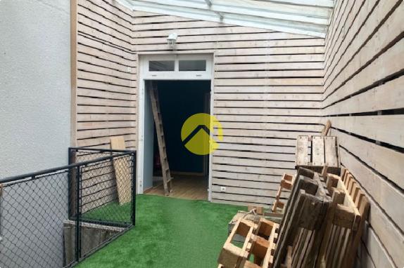 Maison avec local commercial 120 m²