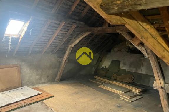 Maison avec local commercial 120 m²