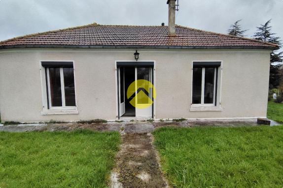 Maison / Pavillon Sancoins, 4 pièces à vendre