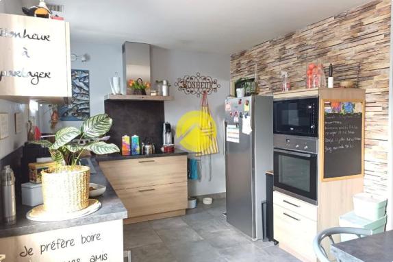 PAVILLON 4 CHAMBRES 155 M2