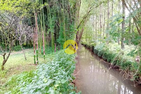 Terrain de Loisirs / Etang / Chalet Bourges, m2 à vendre