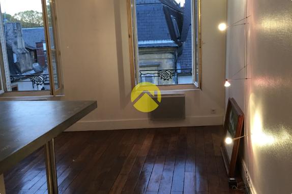 APPARTEMENT HYPER CENTRE