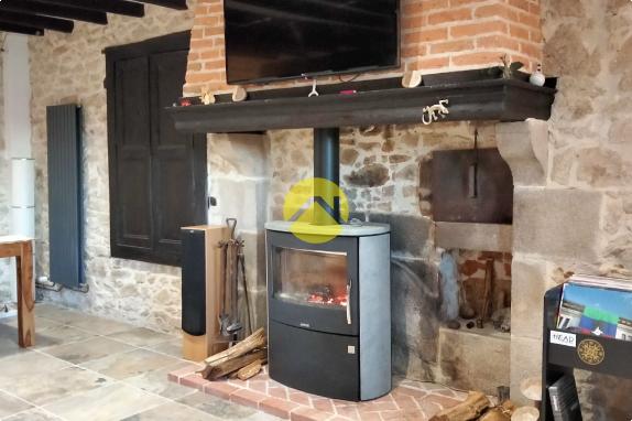 BELLE FERMETTE AVEC GRANGE RENOVEEE