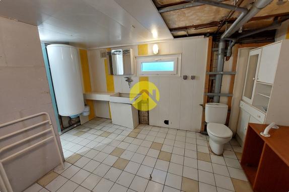 PAVILLON SUR SOUS-SOL + TERRAIN