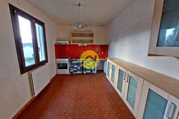 PAVILLON SUR SOUS-SOL + TERRAIN