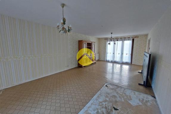 PAVILLON SUR SOUS-SOL + TERRAIN