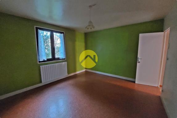 PAVILLON SUR SOUS-SOL + TERRAIN