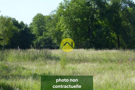 Terrain de Loisirs / Etang / Chalet Commentry, m2 à vendre