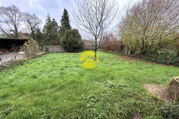 MAISON DE VILLAGE ET GRANGE