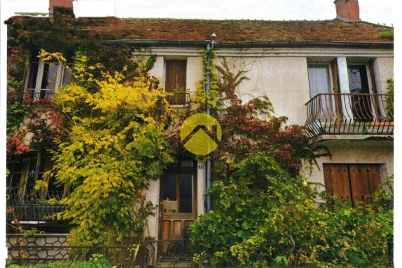 Maison / Pavillon Saint amand montrond, 6 pièces à louer