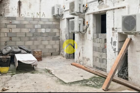 A VENDRE IMMEUBLE DE 360M²     