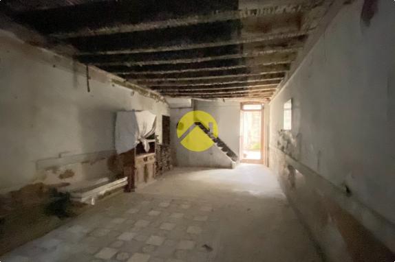 A VENDRE IMMEUBLE DE 360M²     