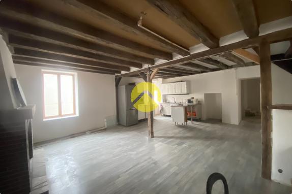 A VENDRE IMMEUBLE DE 360M²     