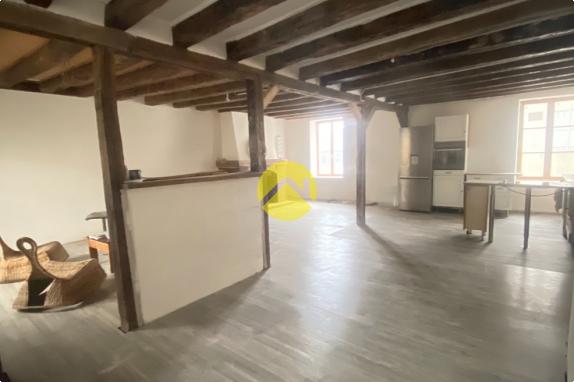A VENDRE IMMEUBLE DE 360M²     