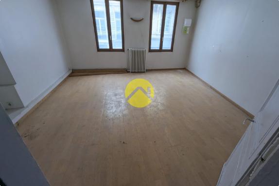 APPARTEMENT HYPER CENTRE A RENOVER