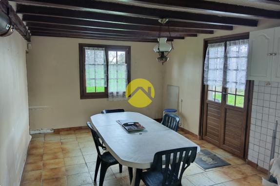 MAISON DE VILLAGE PAISIBLE