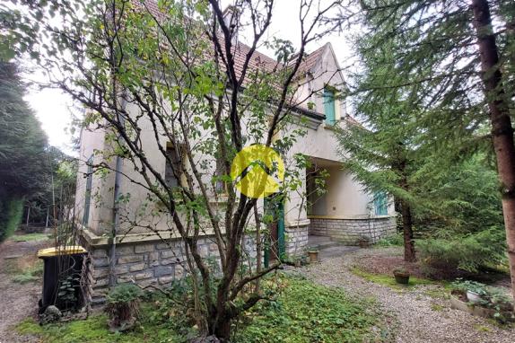 MAISON À RÉNOVER-BÂTIMENT-TERRAINS