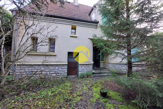 MAISON À RÉNOVER-BÂTIMENT-TERRAINS