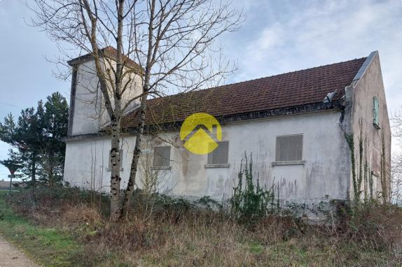 MAISON À RÉNOVER-BÂTIMENT-TERRAINS