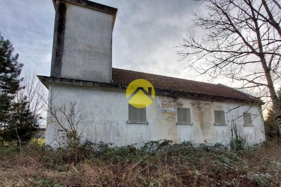 MAISON À RÉNOVER-BÂTIMENT-TERRAINS