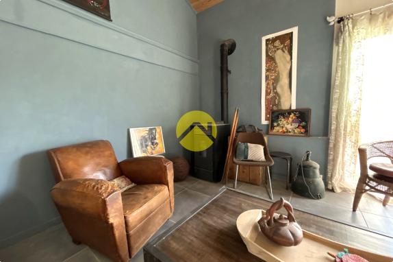 MAISON CHARMANTE 230 M2