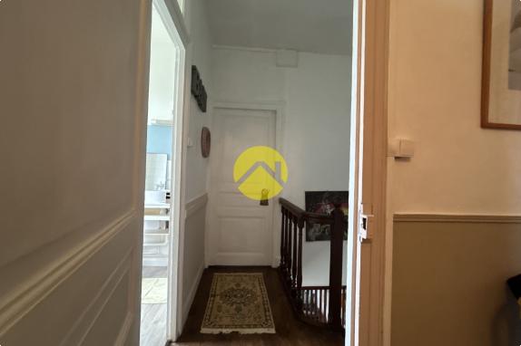 MAISON CHARMANTE 230 M2