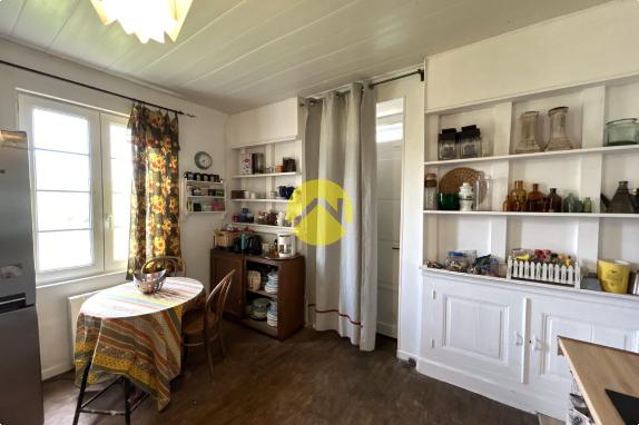 MAISON CHARMANTE 230 M2