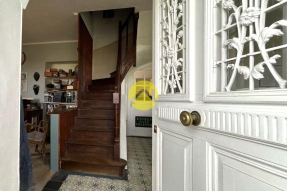 MAISON CHARMANTE 230 M2