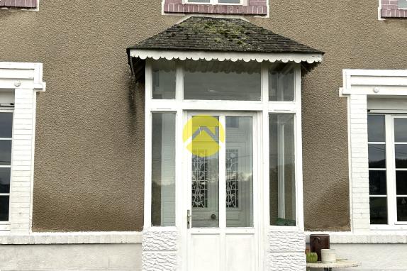 MAISON CHARMANTE 230 M2