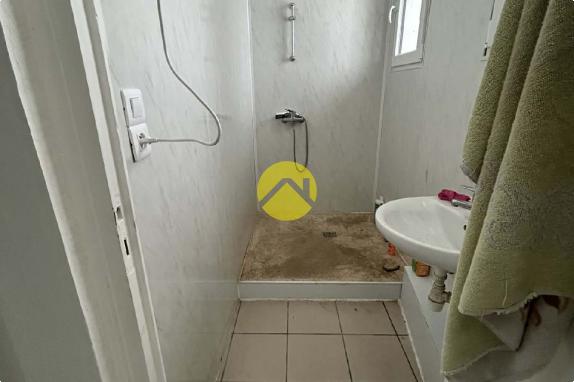 Maison + BAR (licence IV) + Parking