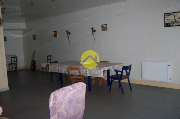 GRANDE MAISON RENOVEE AVEC GOUT