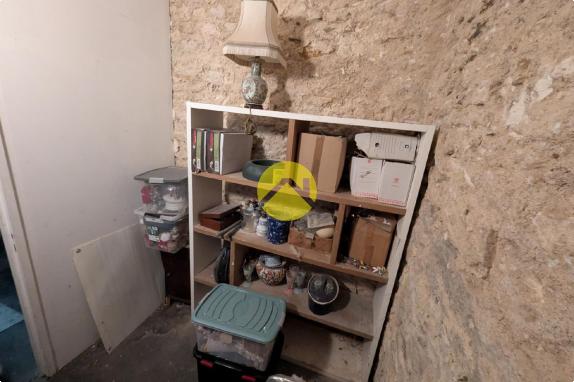 APPARTEMENT AVEC PISCINE CENTRE 