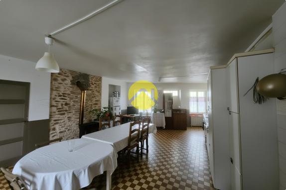 grande maison habitable de suite 