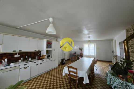 grande maison habitable de suite 