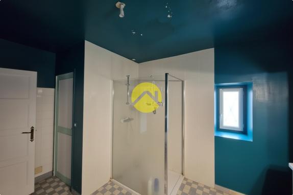 grande maison habitable de suite 