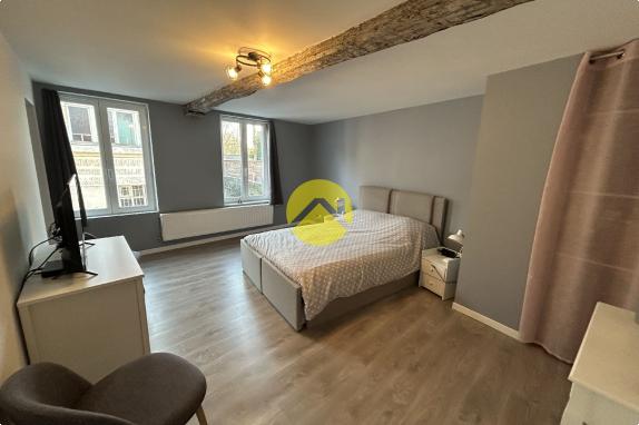 Maison Semi-Mitoyenne 