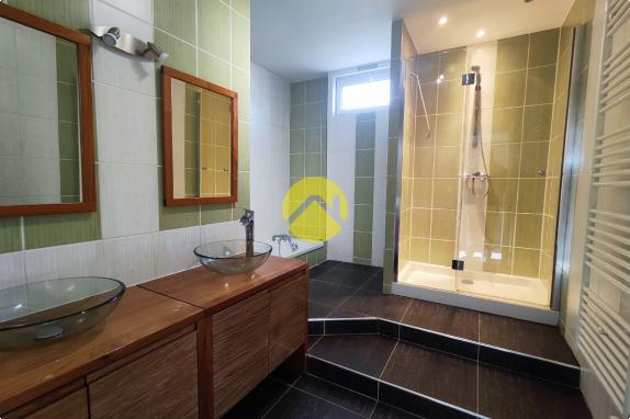 LOCATION T6 150m² 4 CH