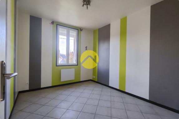 LOCATION T6 150m² 4 CH
