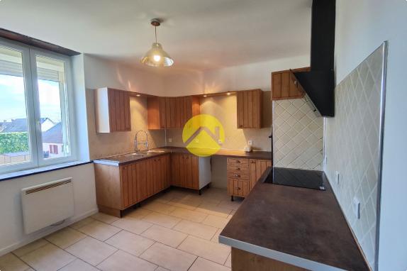 LOCATION T6 150m² 4 CH