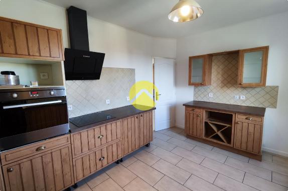 LOCATION T6 150m² 4 CH