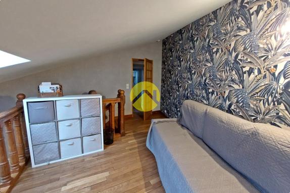 ENTIÈREMENT RENOVÉE + DÉPENDANCES